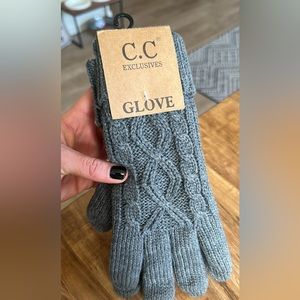 CC gloves new with tags
